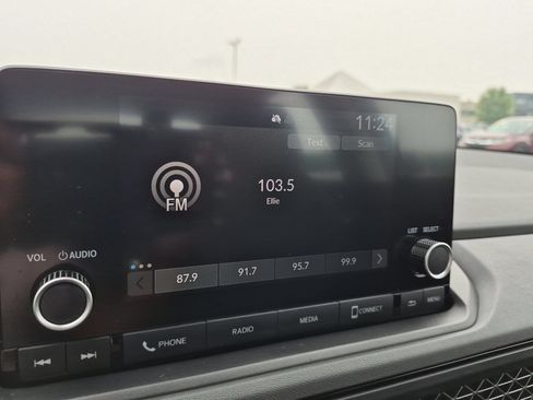 Used 2023 Honda Accord EX image 18