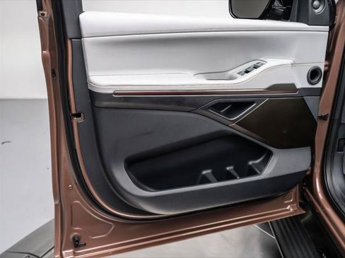 New 2026 Lincoln Navigator L Black Label AWD/4WD image 26