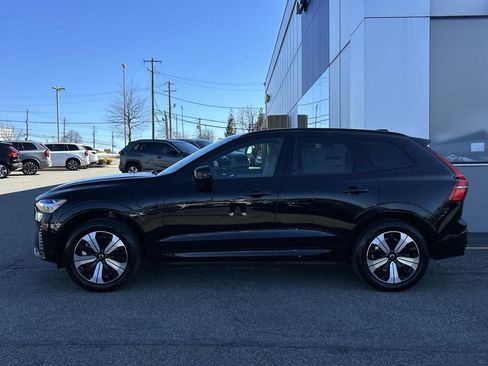 Certified 2025 Volvo XC60 T8 Core w/ Protection Package Premier image 5