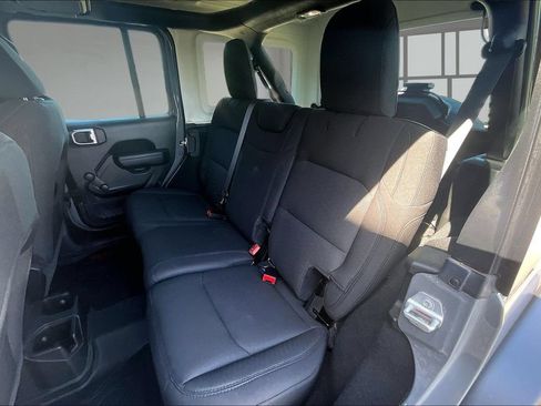 Used 2023 Jeep Wrangler Unlimited Sport AWD/4WD image 26
