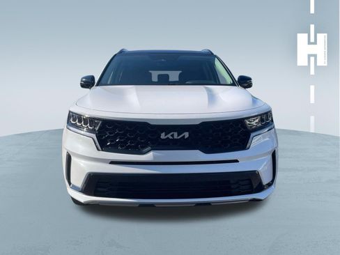 Used 2022 Kia Sorento S w/ Panoramic Sunroof Package FWD image 2