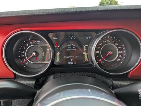 Used 2018 Jeep Wrangler Unlimited Rubicon AWD/4WD image 14