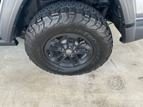 Used 2018 Jeep Wrangler Unlimited Sport AWD/4WD image 28