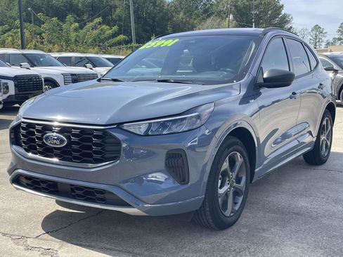 Used 2024 Ford Escape ST-Line w/ Cold Weather Package image 5