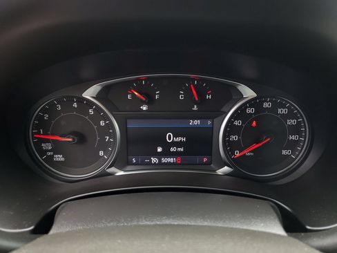 Used 2023 GMC Terrain SLT w/ LPO, Floor Liner Package AWD/4WD image 32