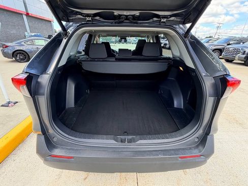 Used 2019 Toyota RAV4 XLE w/ Convenience Package AWD/4WD image 25