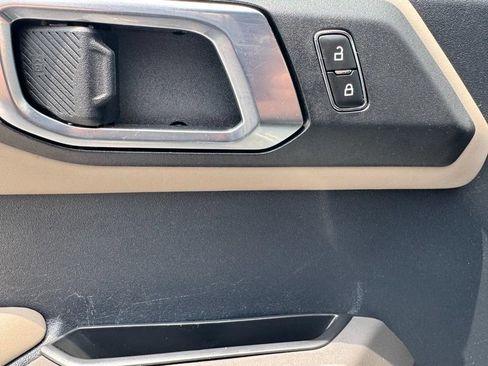 Used 2023 Ford Bronco Wildtrak AWD/4WD image 15