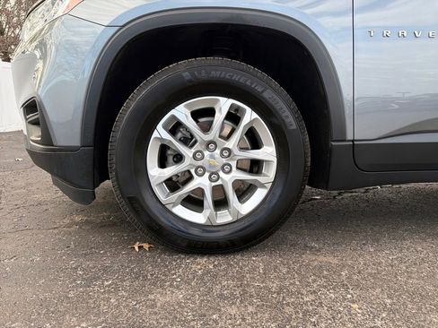 Used 2021 Chevrolet Traverse LS image 28