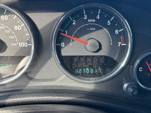 Used 2012 Jeep Wrangler Unlimited Sport image 12