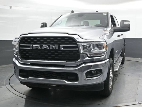 Used 2024 RAM 2500 Big Horn w/ Bed Utility Group AWD/4WD image 6