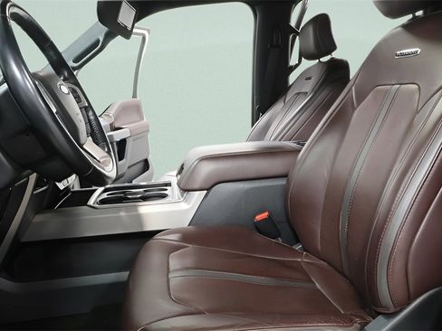 Used 2017 Ford F350 Platinum w/ Platinum Ultimate Package image 20