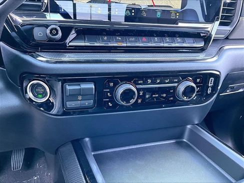 New 2026 Chevrolet Silverado 2500 ZR2 w/ LPO, Dark Essentials Package AWD/4WD image 20