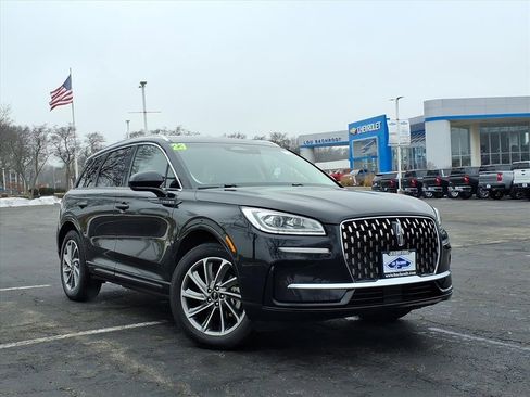 Used 2023 Lincoln Corsair Grand Touring image 1