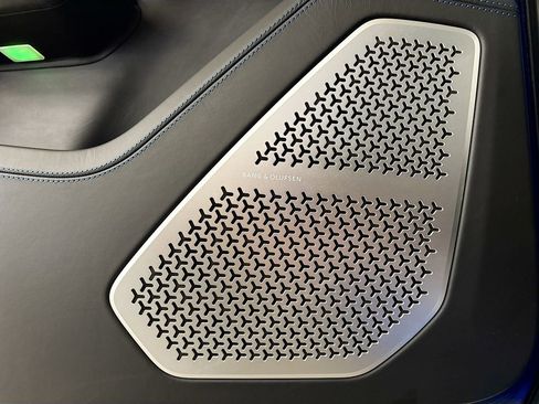 Used 2021 Lamborghini Urus image 22