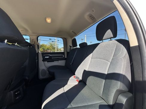 Used 2022 RAM 3500 Big Horn image 28