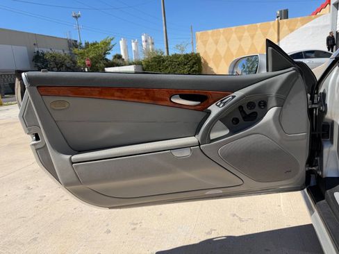 Used 2004 Mercedes-Benz SL 55 AMG image 18