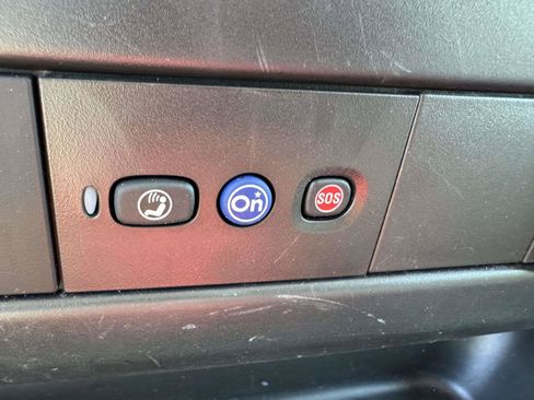 Used 2025 GMC Savana 2500 w/ Driver Convenience Package RWD image 30