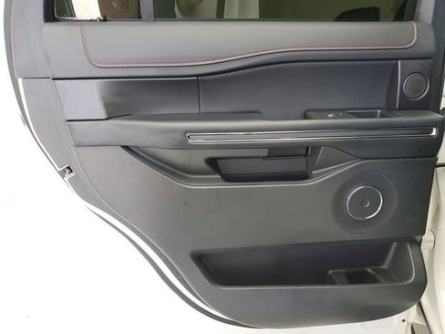 Used 2023 Ford Expedition Limited image 16