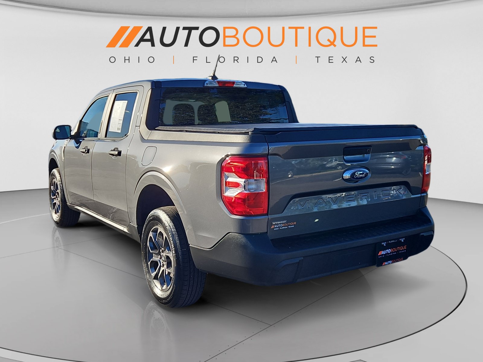 Used 2023 Ford Maverick XLT FWD image 3