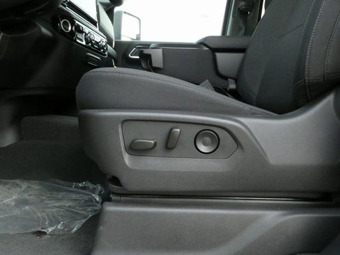 New 2025 GMC Sierra 2500 SLE w/ SLE Value Package; AWD/4WD image 9