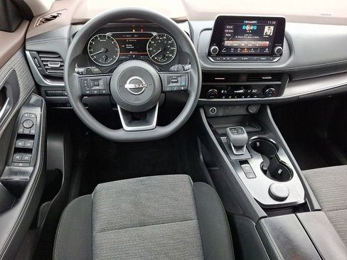 Used 2023 Nissan Rogue SV AWD/4WD image 10
