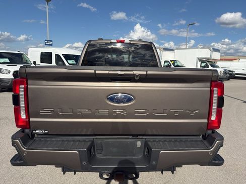 Used 2023 Ford F250 Lariat w/ Sport Appearance Package image 6