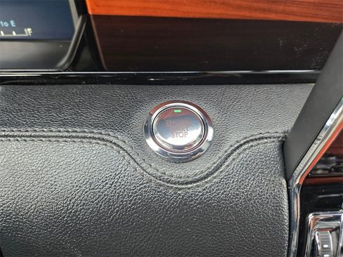 Used 2024 Lincoln Navigator L 4WD image 19