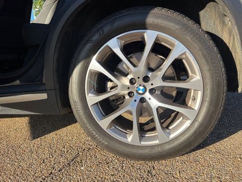 Used 2022 BMW X5 sDrive40i w/ Premium Package image 14