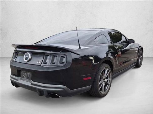 Used 2011 Ford Mustang GT Premium w/ Brembo Brake Pkg RWD image 4