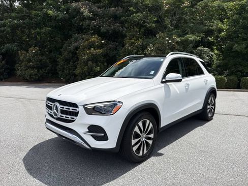 Used 2024 Mercedes-Benz GLE 350 4MATIC image 3