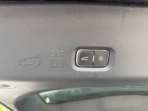Certified 2025 Ford Expedition Platinum AWD/4WD image 36