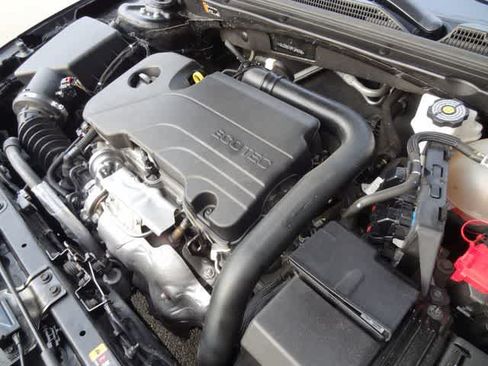Used 2023 Chevrolet Malibu LT FWD image 33