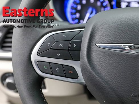 Used 2024 Chrysler Voyager LX image 15