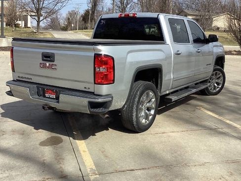 Used 2014 GMC Sierra 1500 SLT w/ SLT Crew Cab Value Package AWD/4WD image 4