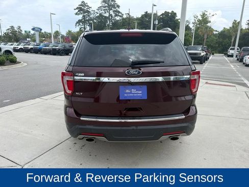 Used 2018 Ford Explorer XLT w/ Equipment Group 202A FWD image 6