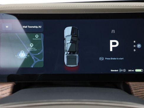 Used 2023 Rivian R1T Adventure image 12