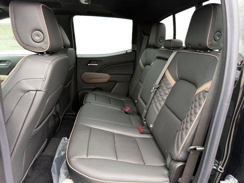 New 2026 GMC Canyon Denali AWD/4WD image 16