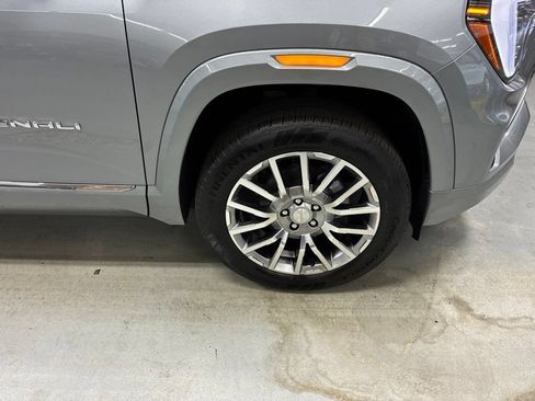 New 2027 GMC Terrain Denali w/ LPO, Floor Liner Package AWD/4WD image 4
