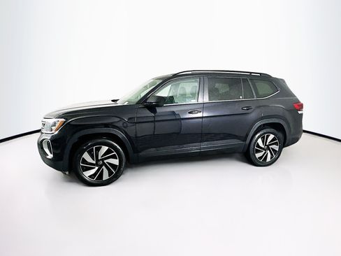 Used 2025 Volkswagen Atlas SE AWD/4WD image 4