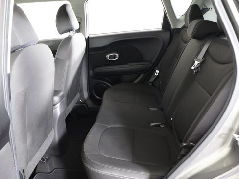 Used 2018 Kia Soul image 27