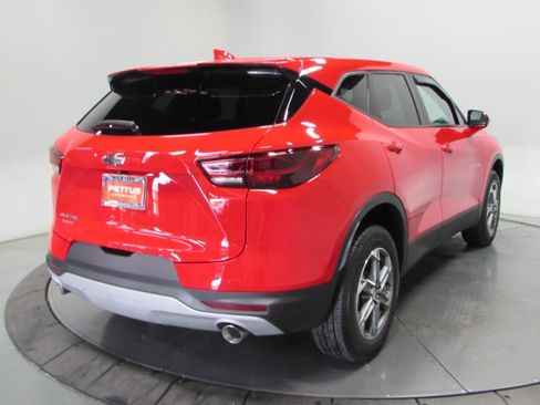 Used 2024 Chevrolet Blazer LT image 7
