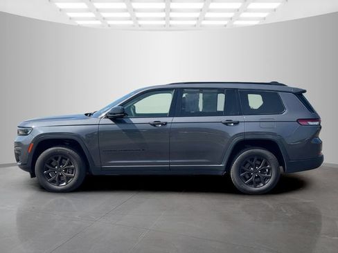 Certified 2024 Jeep Grand Cherokee L Laredo AWD/4WD image 4