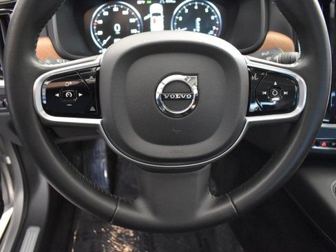 Used 2018 Volvo S90 T6 Inscription w/ Convenience Package AWD/4WD image 12