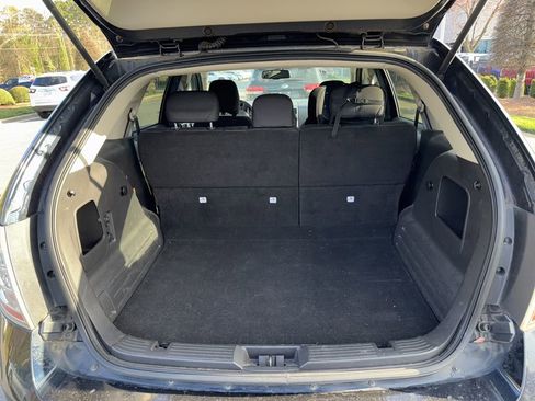 Used 2010 Ford Edge SEL image 12