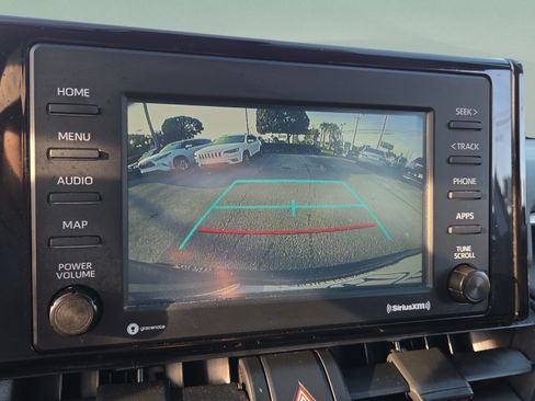 Used 2022 Toyota RAV4 XLE FWD image 28