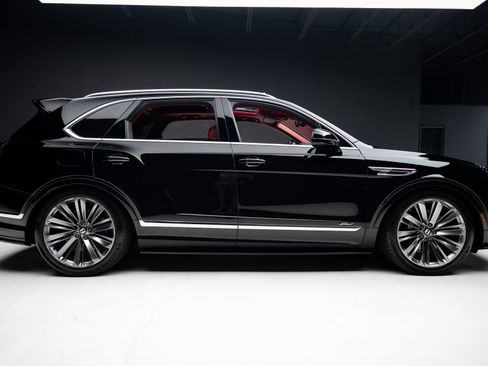 Used 2022 Bentley Bentayga Speed AWD/4WD image 35