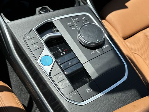 Certified 2023 BMW i4 eDrive40 w/ Premium Package RWD image 26