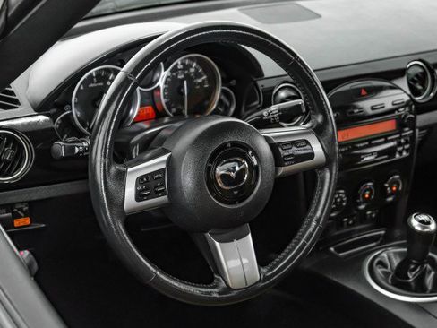 Used 2008 MAZDA MX-5 Miata Grand Touring w/ Premium Pkg RWD image 12