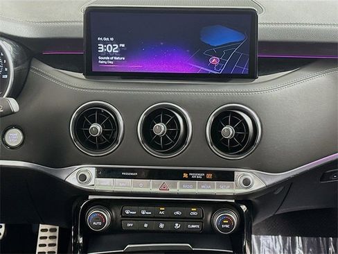 Used 2023 Kia Stinger GT2 image 15