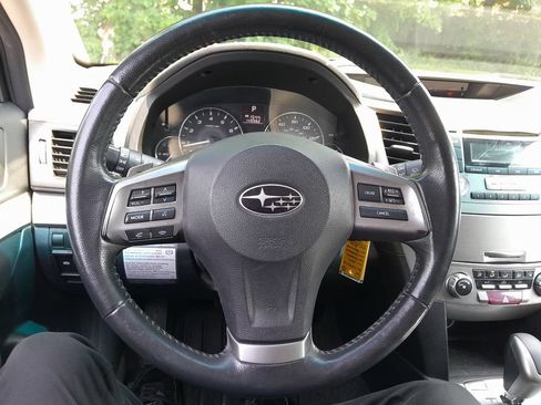 Used 2012 Subaru Outback 2.5i Premium AWD/4WD image 17